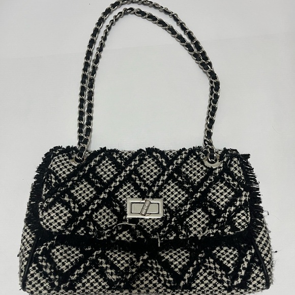 le chateau Handbags - Y2K Black and White Tweed Handbag